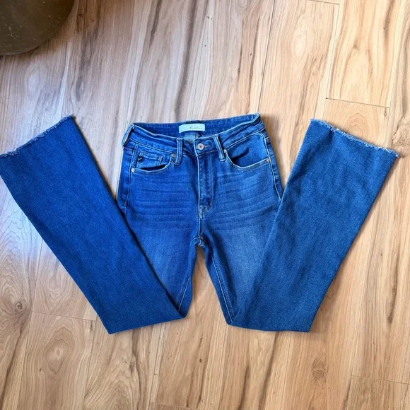 KanCan Women’s Flare Jeans Size 3 Raw Hem Denim Boho Y2K - Picture 4 of 6